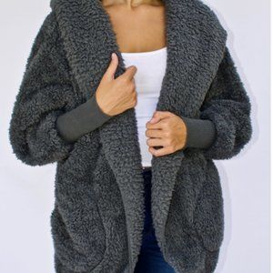 Unworn with Tags Koala Grey Nordic Beach Wrap